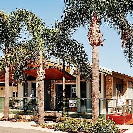 Big4 Perth Midland Tourist Park Hotel Middle Swan Bagian luar foto