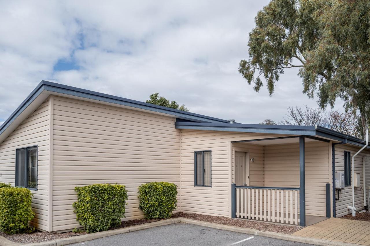 Big4 Perth Midland Tourist Park Hotel Middle Swan Ruang foto